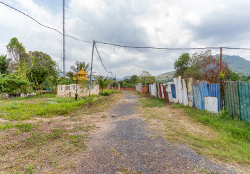 4,051 Sqm Land For Sale - Along Preaek Tuek Chu, Kampot Province thumbnail