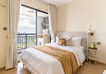 1 Bedroom Condo For Rent - The Pinnacle, Tonle Bassac, Phnom Penh thumbnail