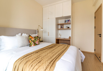 1 Bedroom Condo For Rent - The Pinnacle, Tonle Bassac, Phnom Penh thumbnail