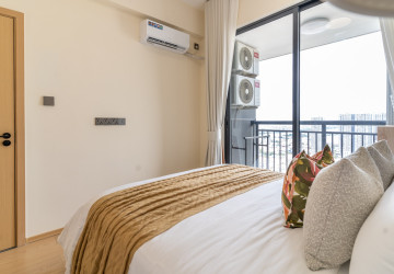 1 Bedroom Condo For Rent - The Pinnacle, Tonle Bassac, Phnom Penh thumbnail