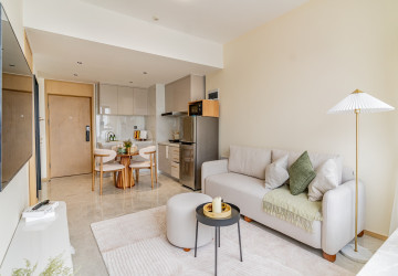 1 Bedroom Condo For Rent - The Pinnacle, Tonle Bassac, Phnom Penh thumbnail