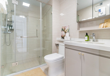 1 Bedroom Condo For Rent - The Pinnacle, Tonle Bassac, Phnom Penh thumbnail