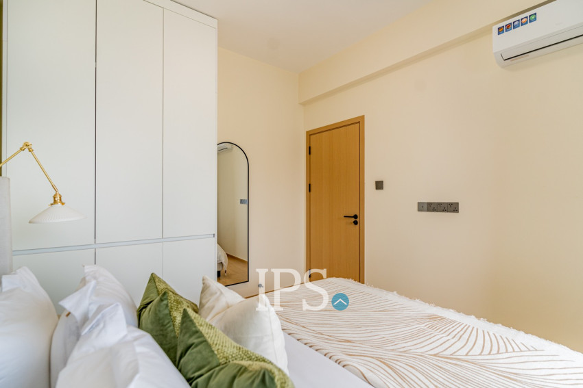 1 Bedroom Condo For Rent - The Pinnacle, Tonle Bassac, Phnom Penh