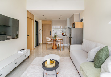 1 Bedroom Condo For Rent - The Pinnacle, Tonle Bassac, Phnom Penh thumbnail