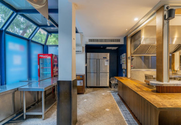 400 Sqm Retail Space For Rent - Beoung Raing, Phnom Penh thumbnail