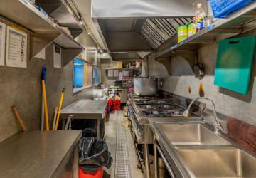 400 Sqm Retail Space For Rent - Beoung Raing, Phnom Penh thumbnail