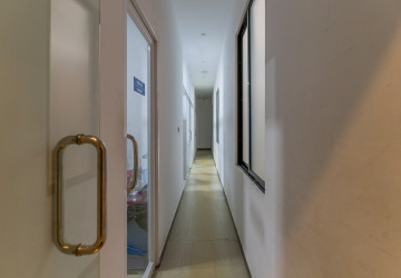 400 Sqm Retail Space For Rent - Beoung Raing, Phnom Penh thumbnail