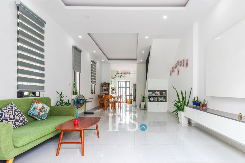 3 Bedroom Flat For Rent - Sala Kamreuk, Siem Reap