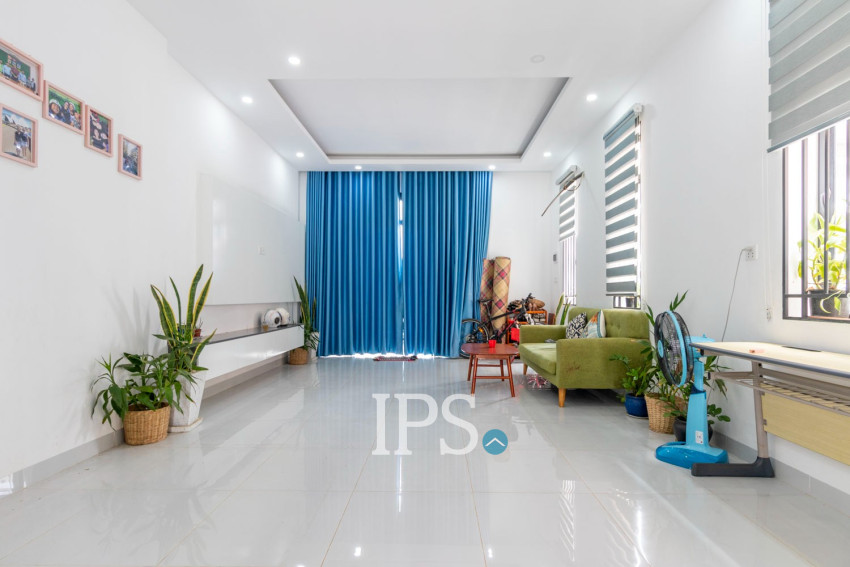 3 Bedroom Flat For Rent - Sala Kamreuk, Siem Reap