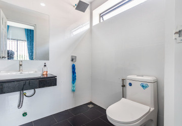 3 Bedroom Flat For Rent - Sala Kamreuk, Siem Reap thumbnail