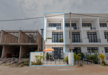 3 Bedroom Flat For Rent - Sala Kamreuk, Siem Reap thumbnail