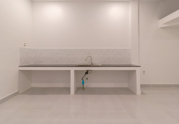 8 Bedroom Shophouse For Rent - Slor Kram, Siem Reap thumbnail