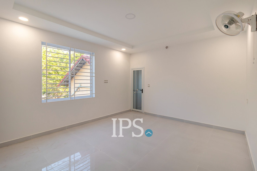 8 Bedroom Shophouse For Rent - Slor Kram, Siem Reap