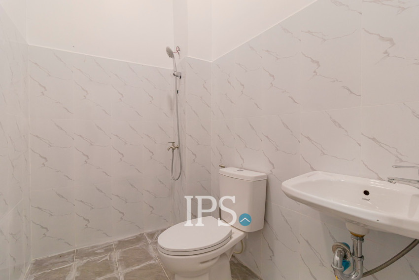 8 Bedroom Shophouse For Rent - Slor Kram, Siem Reap