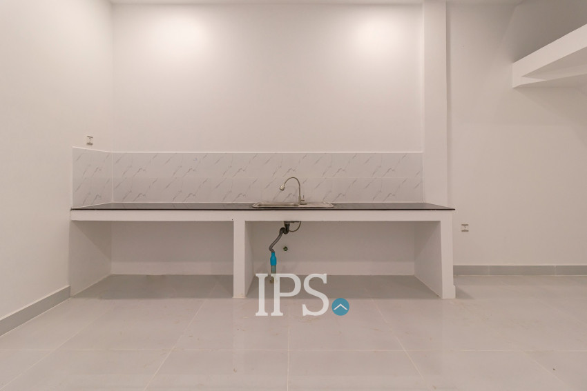 8 Bedroom Shophouse For Rent - Slor Kram, Siem Reap