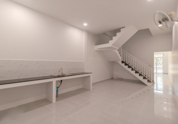 8 Bedroom Shophouse For Rent - Slor Kram, Siem Reap thumbnail