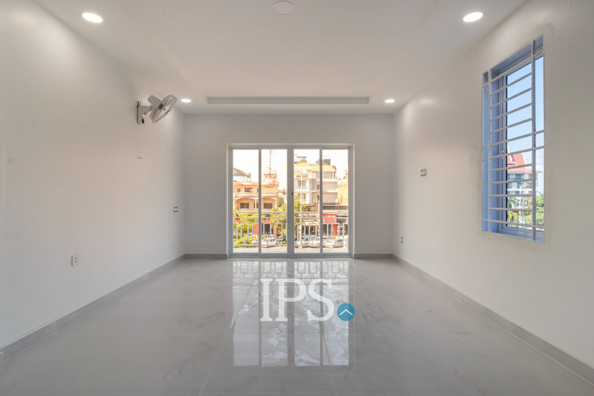 8 Bedroom Shophouse For Rent - Slor Kram, Siem Reap