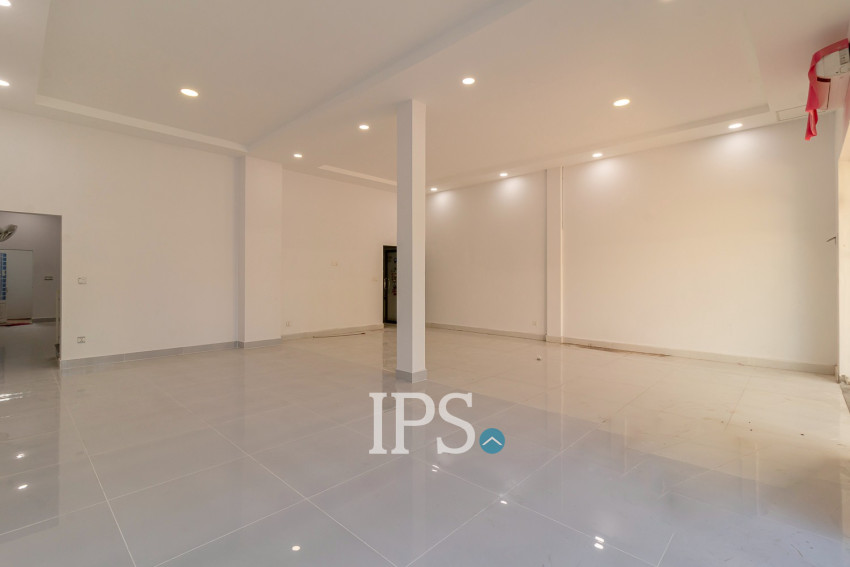 8 Bedroom Shophouse For Rent - Slor Kram, Siem Reap