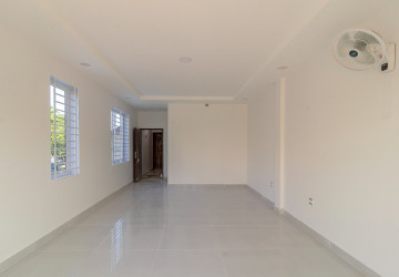 8 Bedroom Shophouse For Rent - Slor Kram, Siem Reap thumbnail