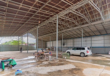 1,060 Sqm Warehouse For Rent - Kilometer 6, Phnom Penh thumbnail