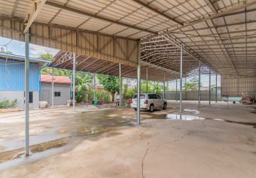 1,060 Sqm Warehouse For Rent - Kilometer 6, Phnom Penh thumbnail