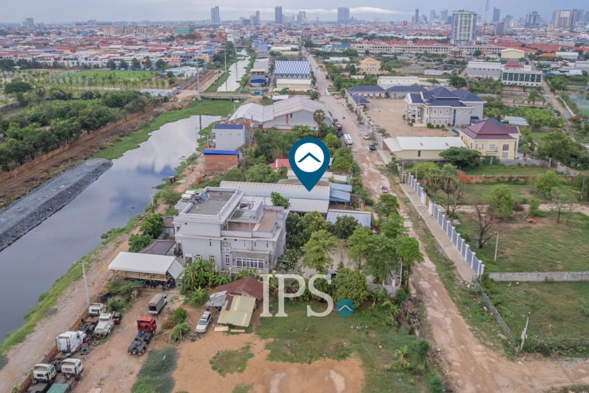 1,060 Sqm Warehouse For Rent - Kilometer 6, Phnom Penh