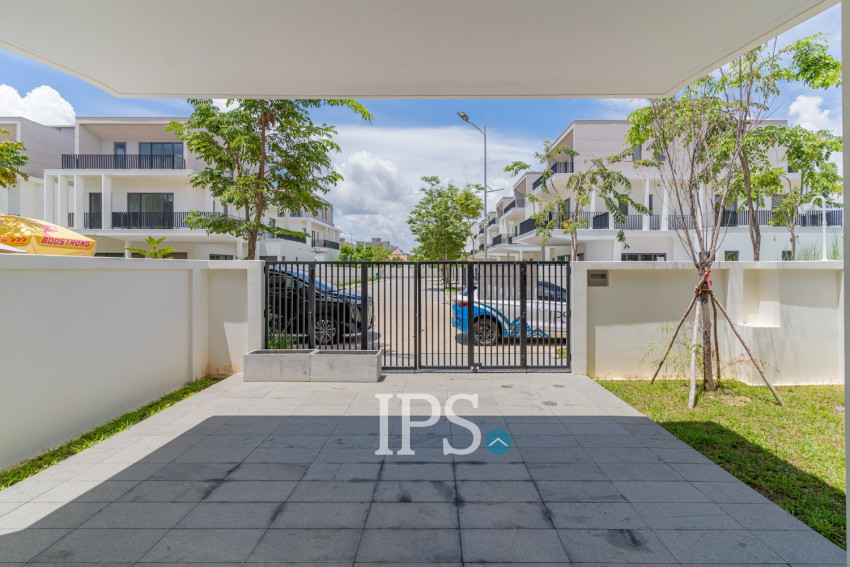 4 Bedroom Villa Klem For Sale - Chankiri Palm Creek, Preaek Kampues, Phnom Penh