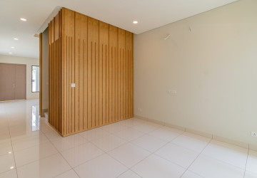 4 Bedroom Villa Klem For Sale - Chankiri Palm Creek, Preaek Kampues, Phnom Penh thumbnail