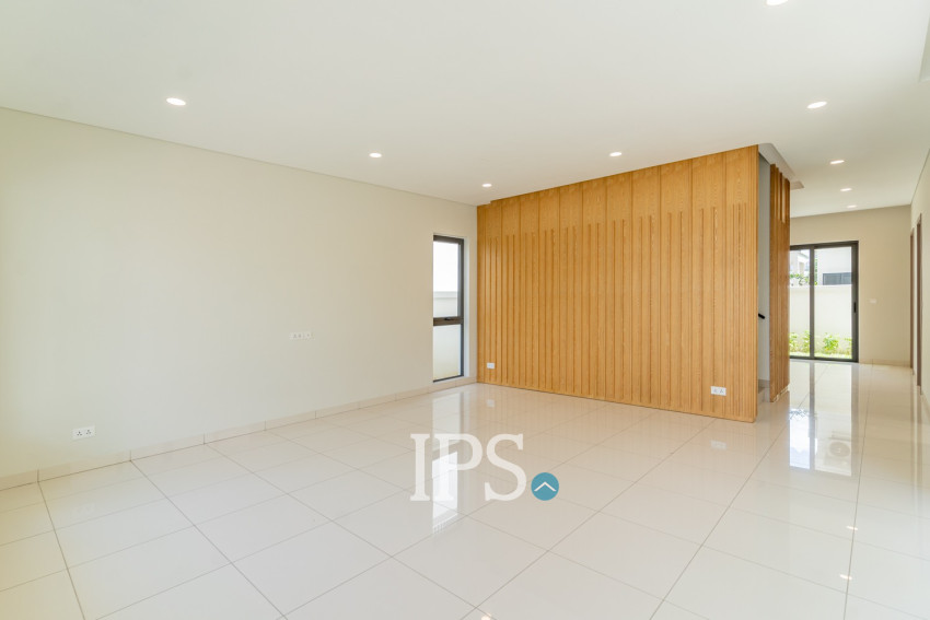 4 Bedroom Villa Klem For Sale - Chankiri Palm Creek, Preaek Kampues, Phnom Penh