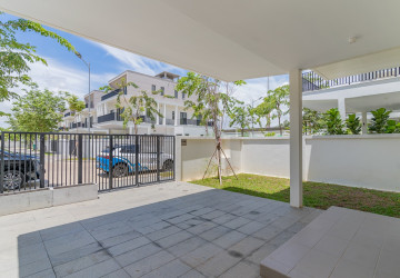 4 Bedroom Villa Klem For Sale - Chankiri Palm Creek, Preaek Kampues, Phnom Penh thumbnail