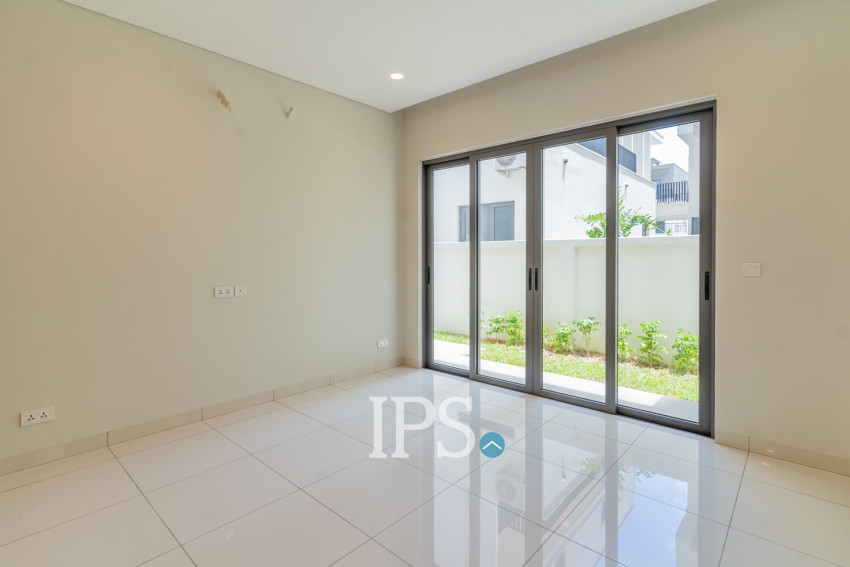 4 Bedroom Villa Klem For Sale - Chankiri Palm Creek, Preaek Kampues, Phnom Penh