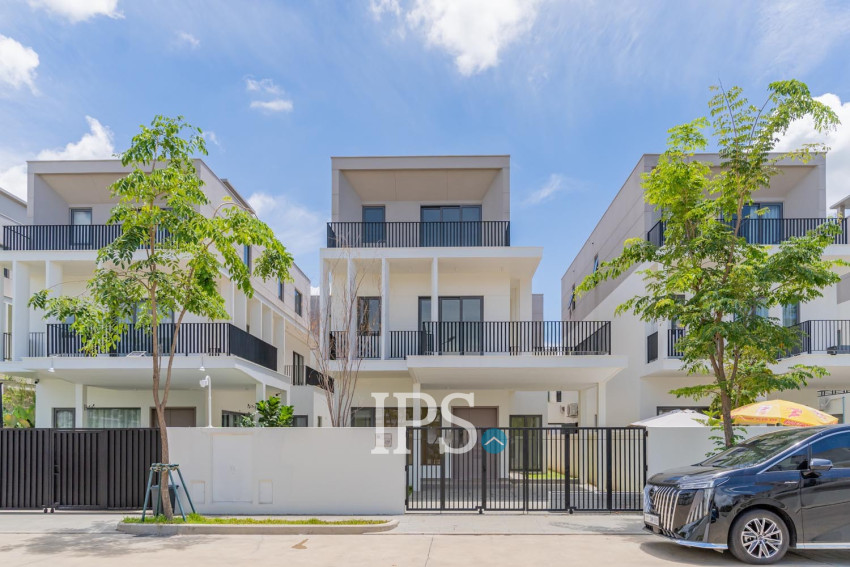 4 Bedroom Villa Klem For Sale - Chankiri Palm Creek, Preaek Kampues, Phnom Penh