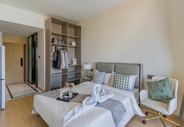 Studio For Sale - The Pinnacle Residence Type A4 Condominium, Tonle Bassac, Phnom Penh thumbnail