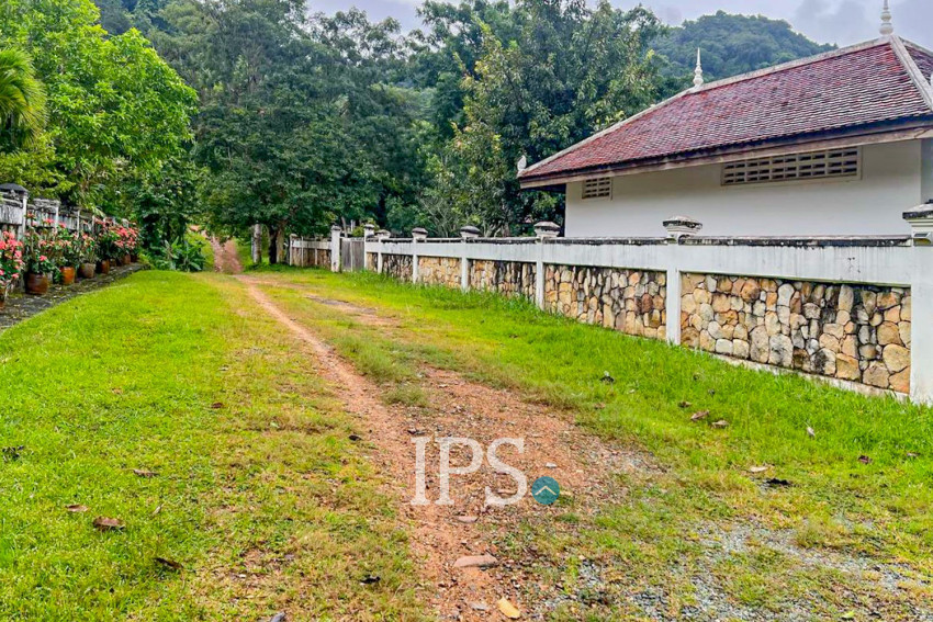 4 Bedroom Luxury Villa For Sale - Kep Province