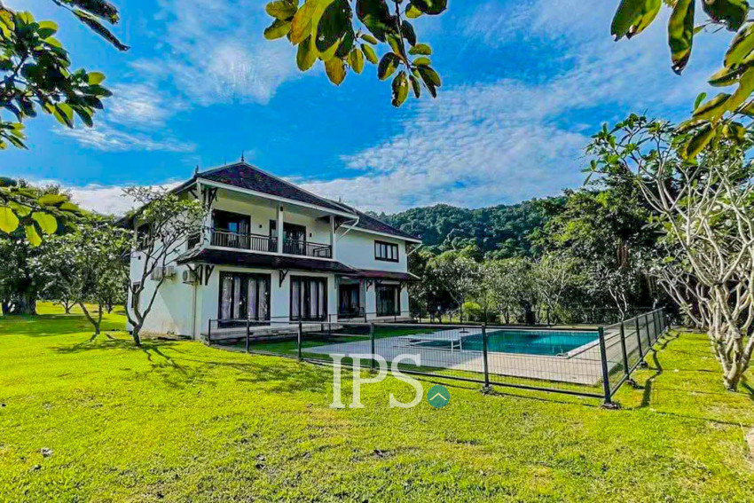 4 Bedroom Luxury Villa For Sale - Kep Province