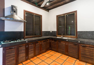 2 Bedroom Compound Wooden House For Rent - Sala Kamreuk, Siem Reap thumbnail