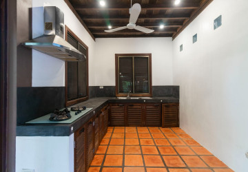 2 Bedroom Compound Wooden House For Rent - Sala Kamreuk, Siem Reap thumbnail