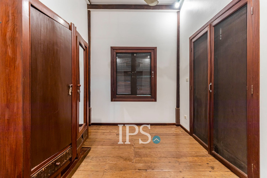 2 Bedroom Compound Wooden House For Rent - Sala Kamreuk, Siem Reap