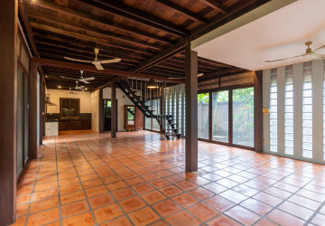 2 Bedroom Compound Wooden House For Rent - Sala Kamreuk, Siem Reap thumbnail