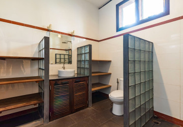 2 Bedroom Compound Wooden House For Rent - Sala Kamreuk, Siem Reap thumbnail