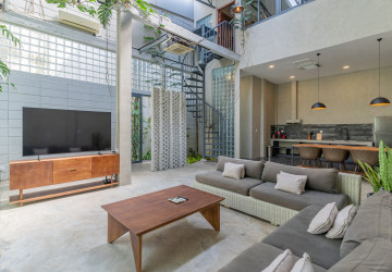Renovated 2 Bedroom Townhouse For Rent - Tonle Bassac, Phnom Penh thumbnail
