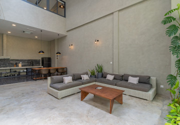 Renovated 2 Bedroom Townhouse For Rent - Tonle Bassac, Phnom Penh thumbnail