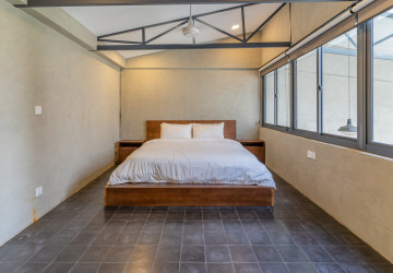 Renovated 2 Bedroom Townhouse For Rent - Tonle Bassac, Phnom Penh thumbnail