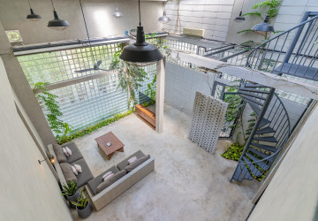 Renovated 2 Bedroom Townhouse For Rent - Tonle Bassac, Phnom Penh thumbnail