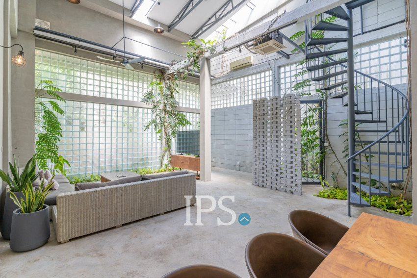 Renovated 2 Bedroom Townhouse For Rent - Tonle Bassac, Phnom Penh
