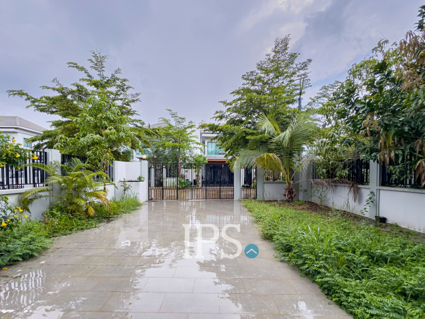 3 Bedroom Villa For Sale - Borey Tourism, Kandaek, Prasat Bakong, Siem Reap
