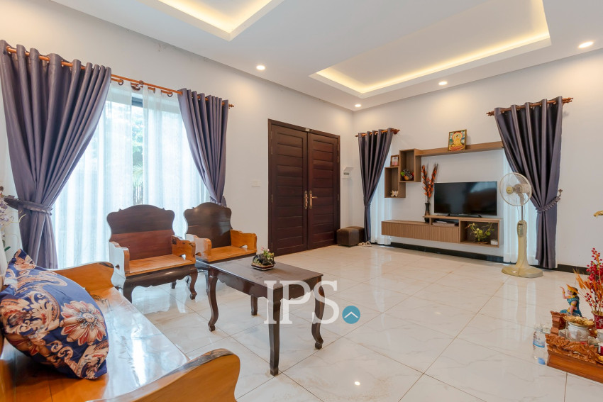 3 Bedroom Villa For Sale - Borey Tourism, Kandaek, Prasat Bakong, Siem Reap