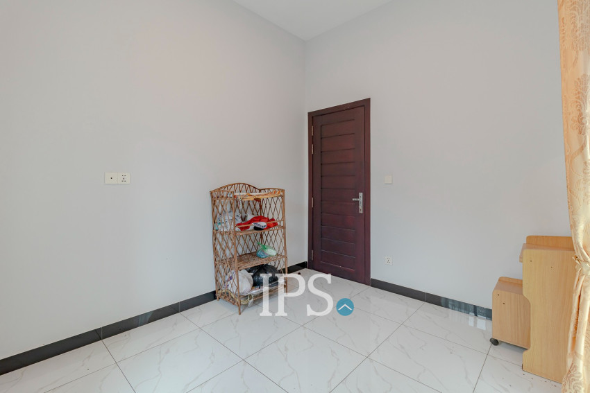 3 Bedroom Villa For Sale - Borey Tourism, Kandaek, Prasat Bakong, Siem Reap