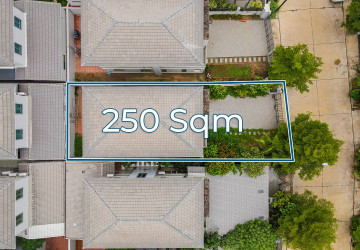 3 Bedroom Villa For Sale - Borey Tourism, Kandaek, Prasat Bakong, Siem Reap thumbnail