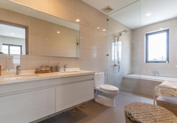 4 Bedroom Villa Udom For Sale - Chankiri Palm Creek, Phnom Penh thumbnail